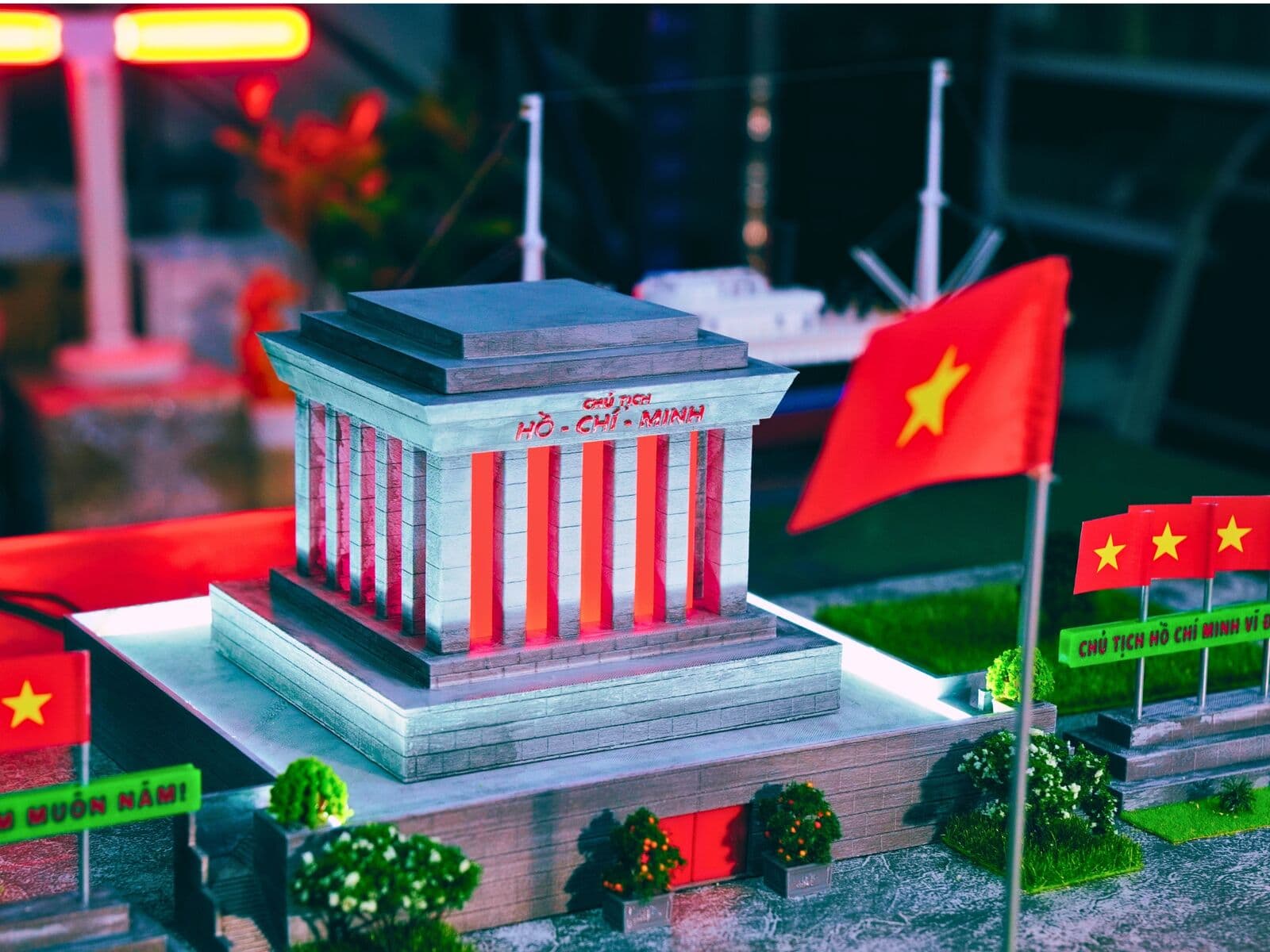 Mô hình trưng bày Lăng Chủ tịch Hồ Chí Minh