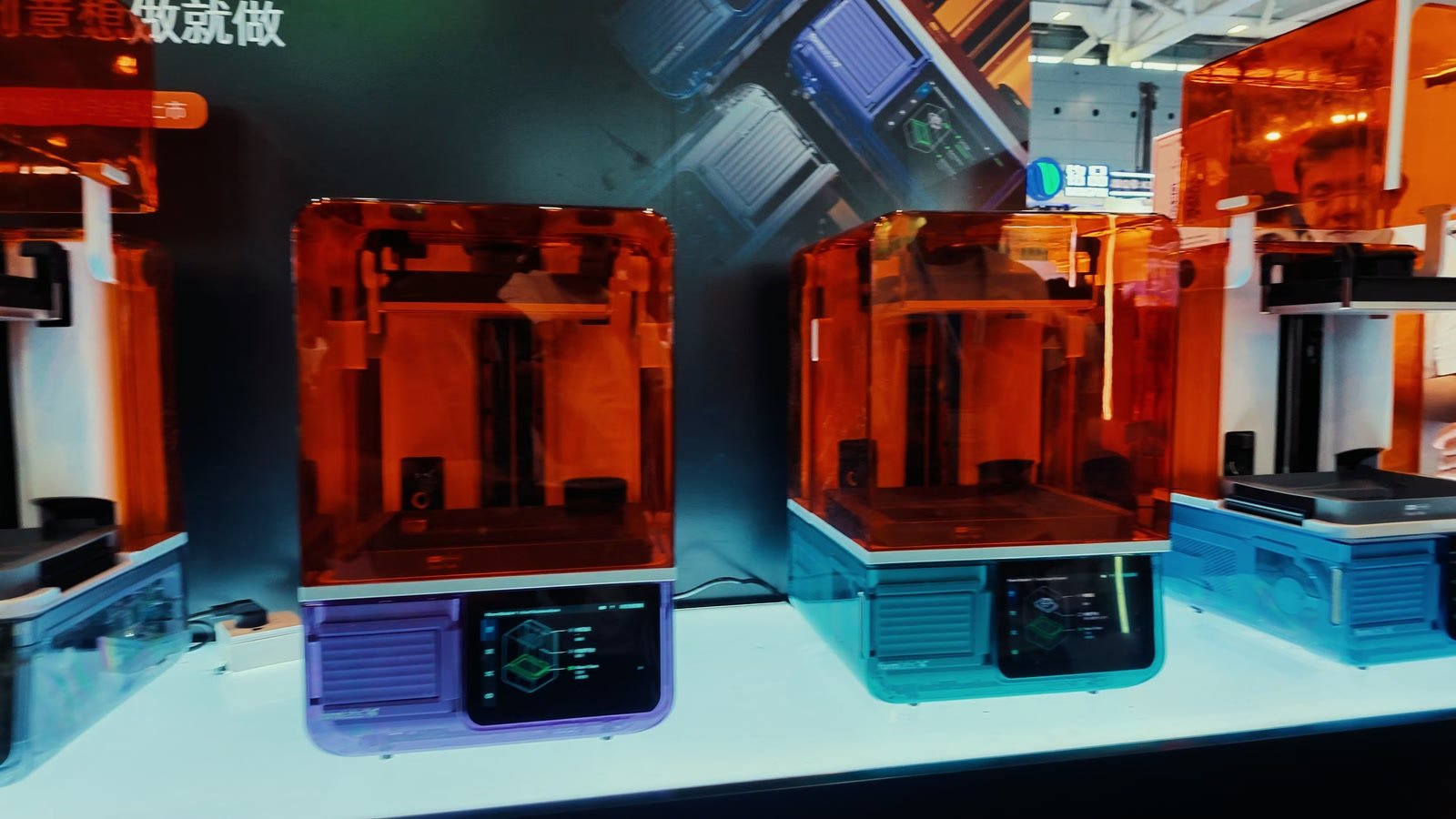 Dàn máy Form Studio 1 tại gian hàng Formlabs