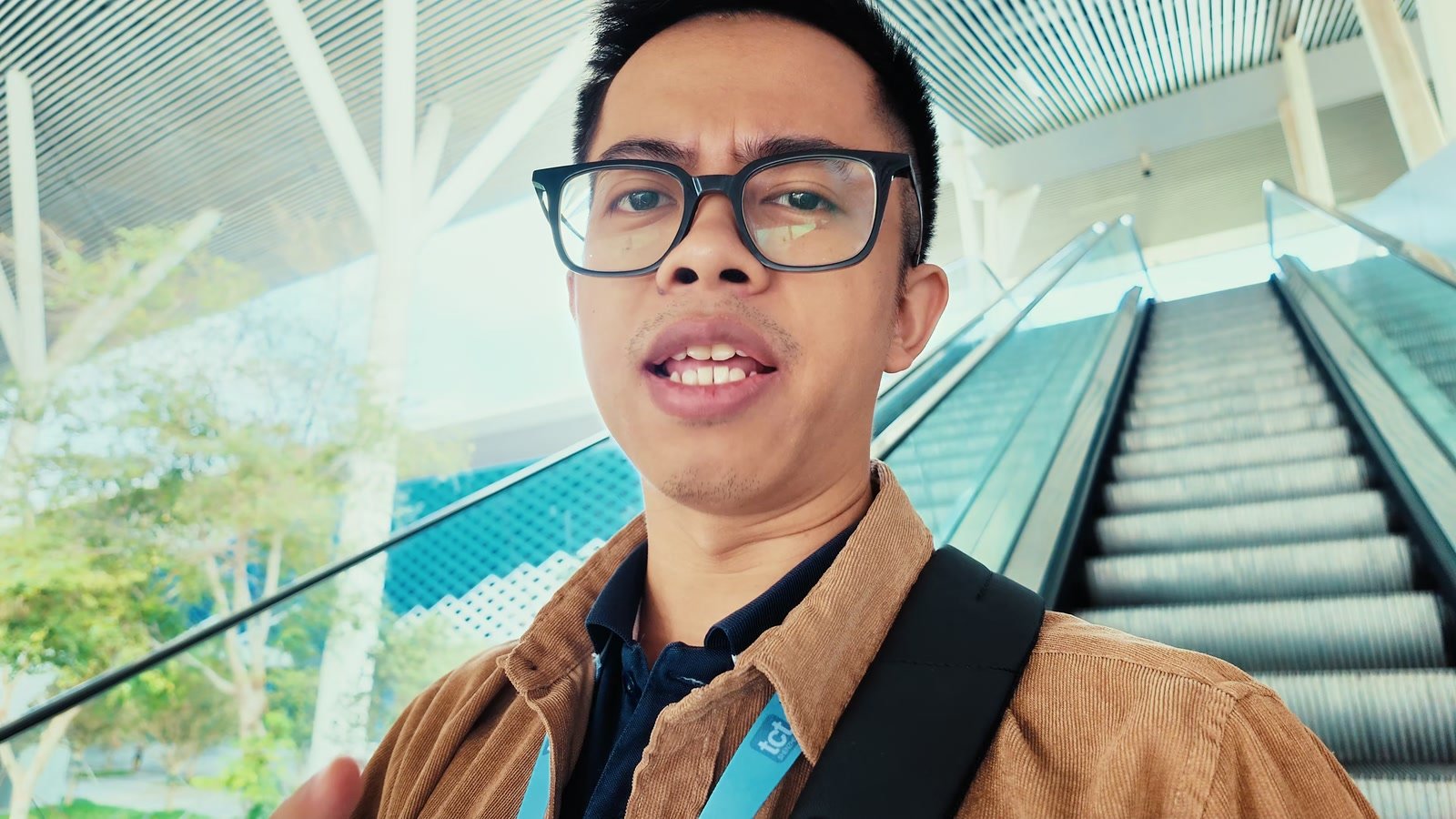 Anh Yang Gao, CTO của SnowX, giới thiệu máy in kim loại SnowPod
